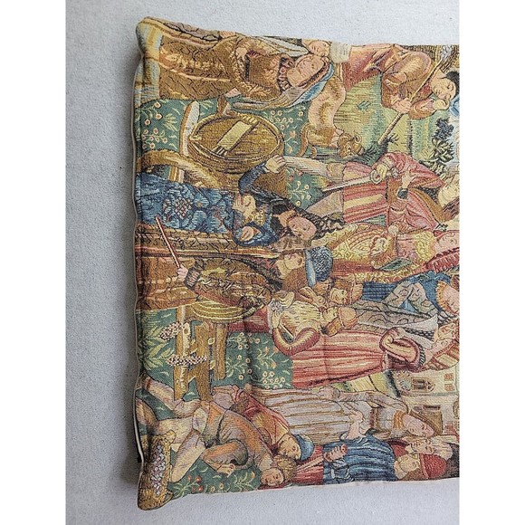 Goblys Made in France French Medieval Town Tapestry Cushion Cover 17.5" x 18.5" - Picture 2 of 9